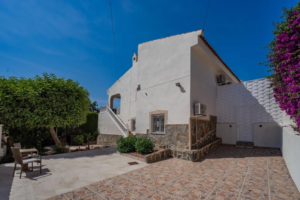 Aed - Luxury Villa with Heated Pool in Ciudad Quesada