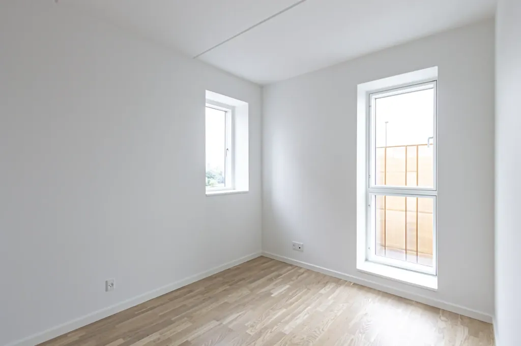 Stanze - Four-Room Apartment with Balcony in Hillerød