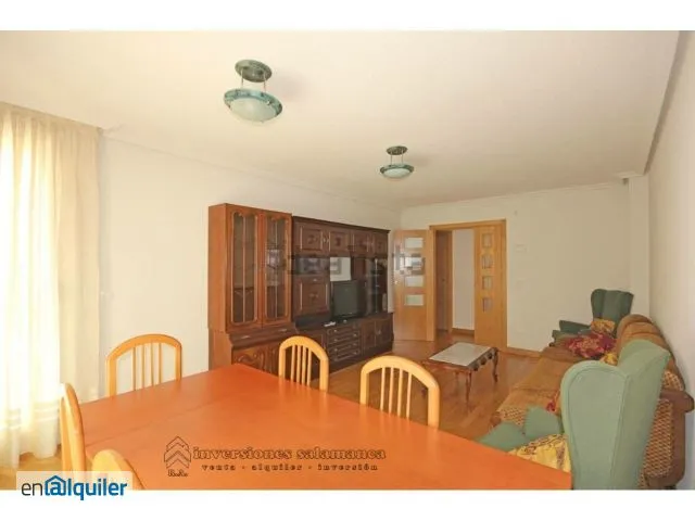 Salle à manger - Student-Friendly Flat with Balcony in Barrio Blanco