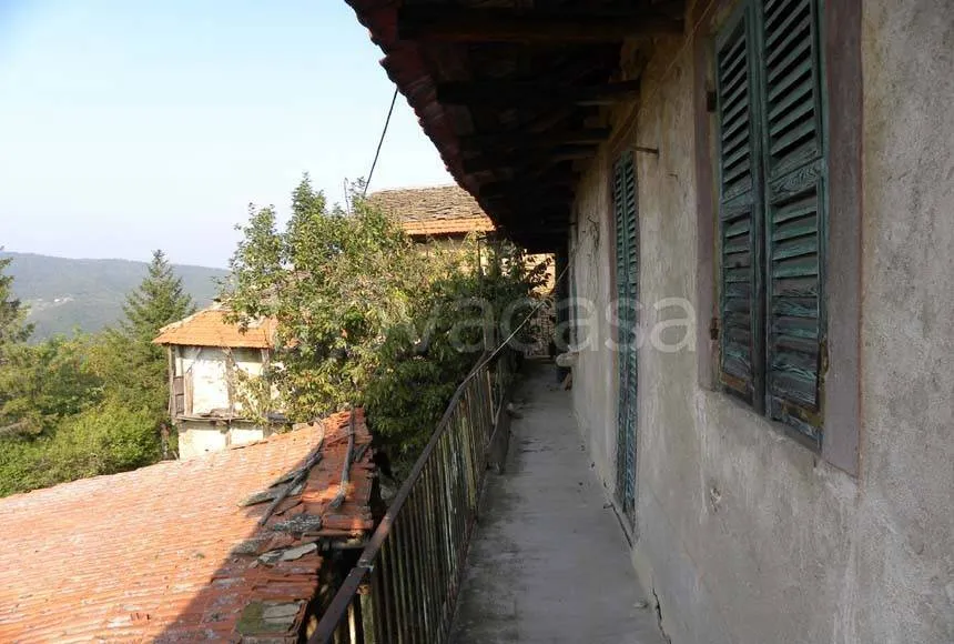 Terrass - Traditional Langhe Rustico with Panoramic Terrace in Cortemilia