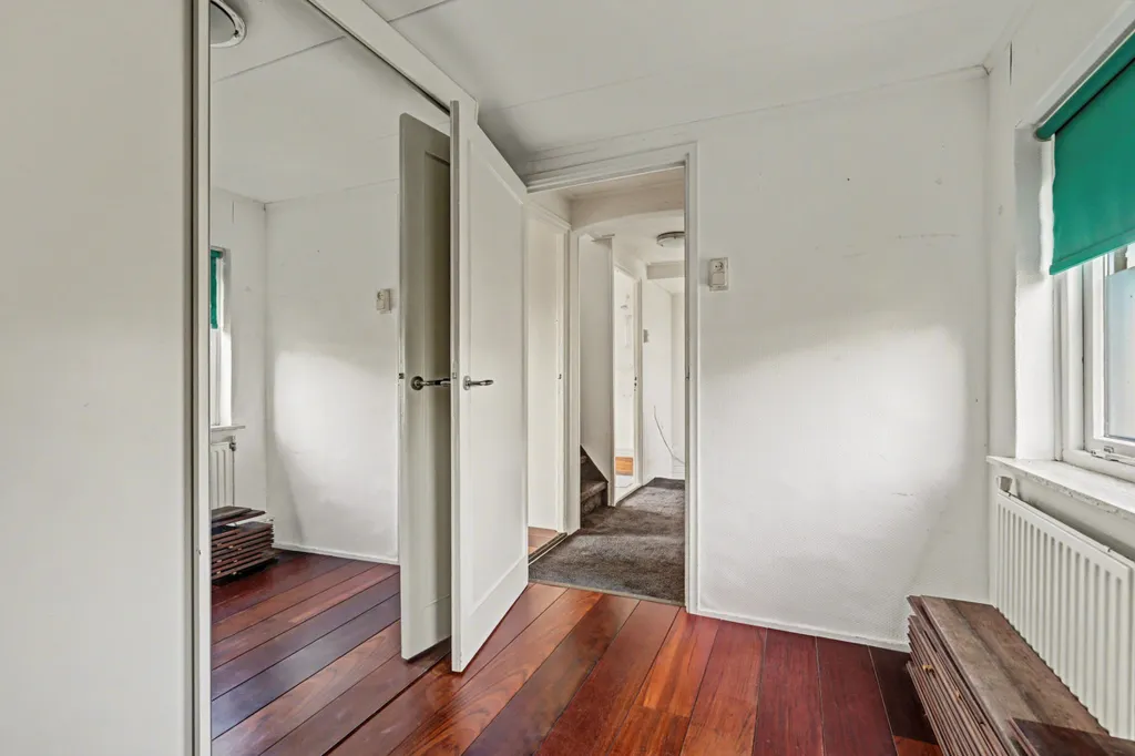 hallway_entrance
