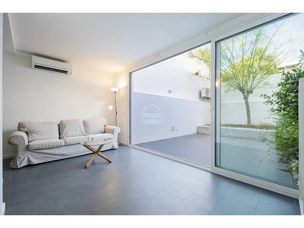 Séjour - Apartment with Patio in Central Mahón