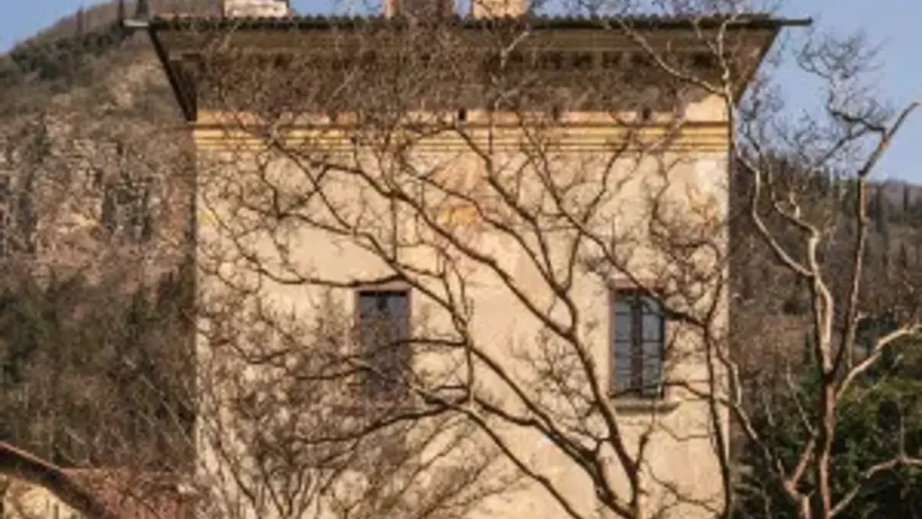 Välivaade - Historic Villa with Tower in Provaglio d'Iseo