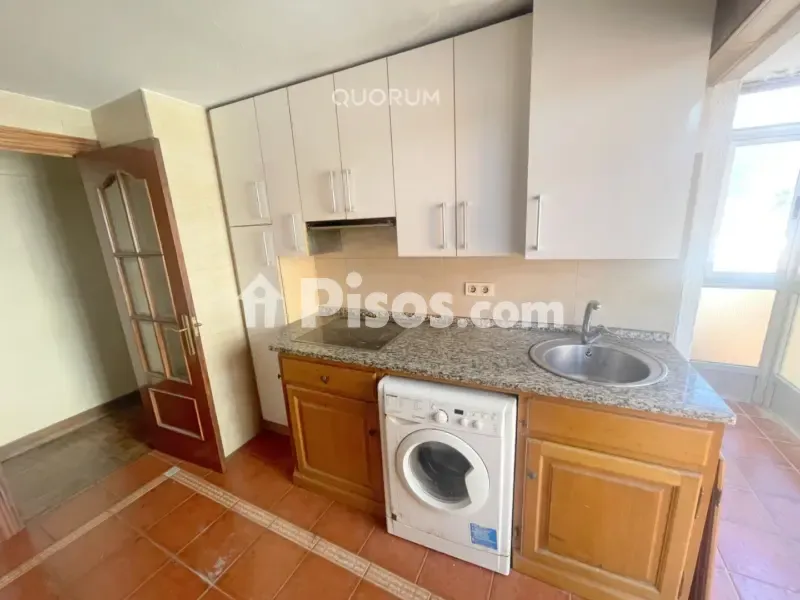 Kitchen - Bright Apartment with Terrace near Basarrate Metro