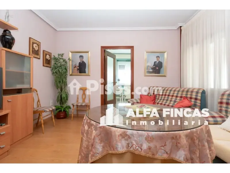Séjour - Spacious Apartment with Balcony in San Clemente