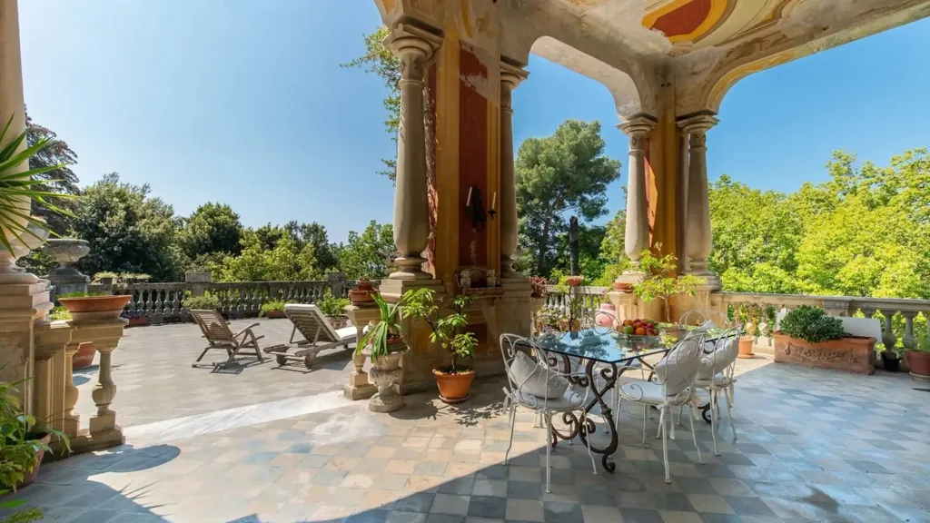 Terrasse - Noble Apartment with Private Chapel in Genoa