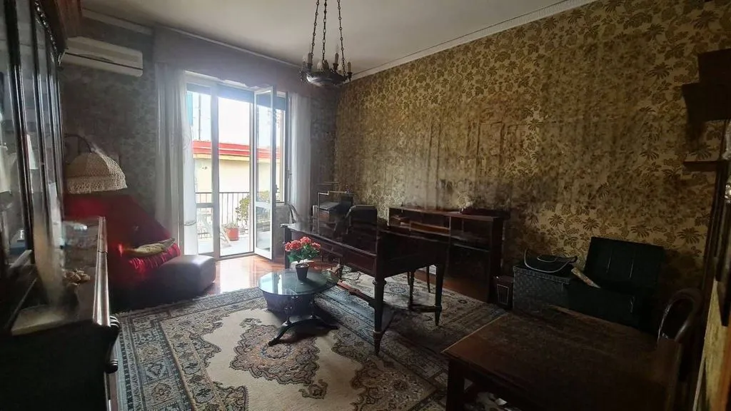 Elutuba - Luxury Penthouse with Triple Exposure in Naples