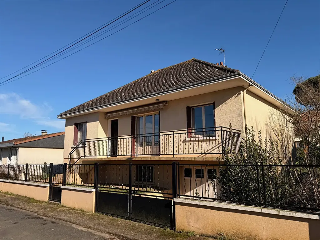 Välivaade - 1970s Bungalow with Garden in Châtellerault