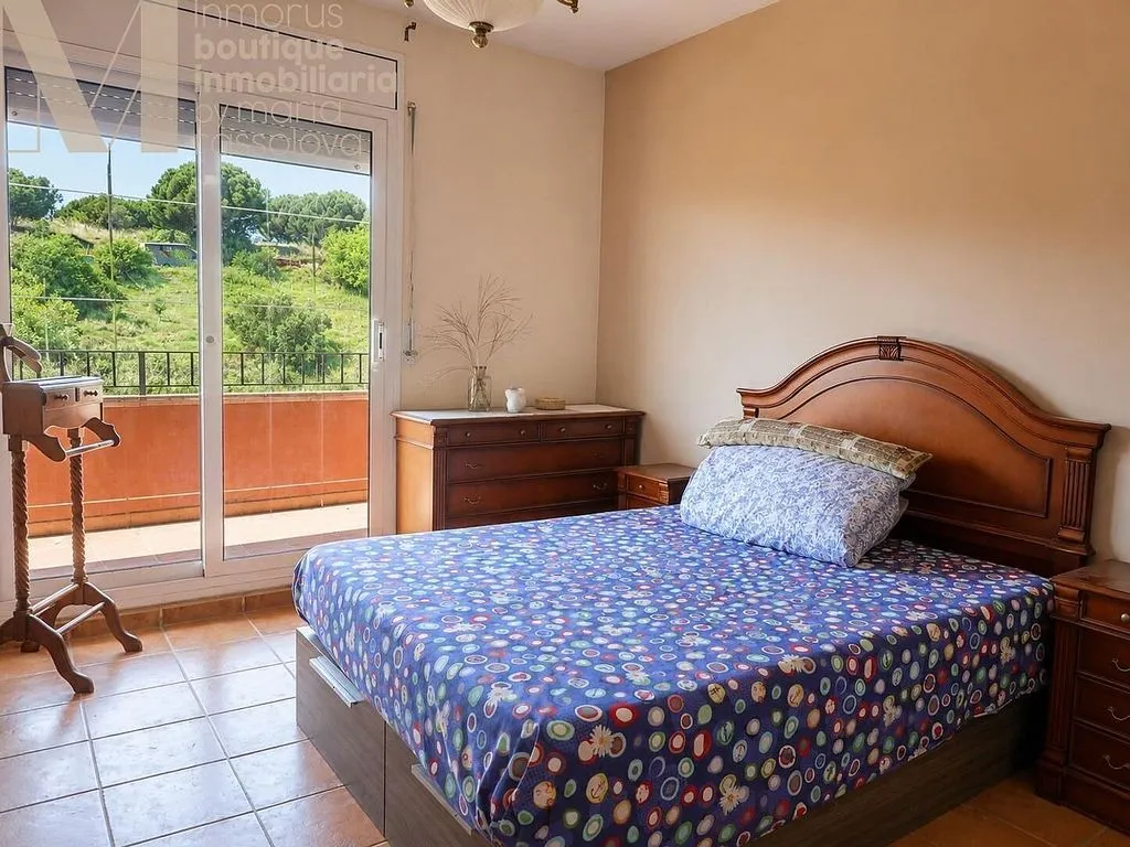 Magamistoad - Chalet with Sea View and Pool in Calella