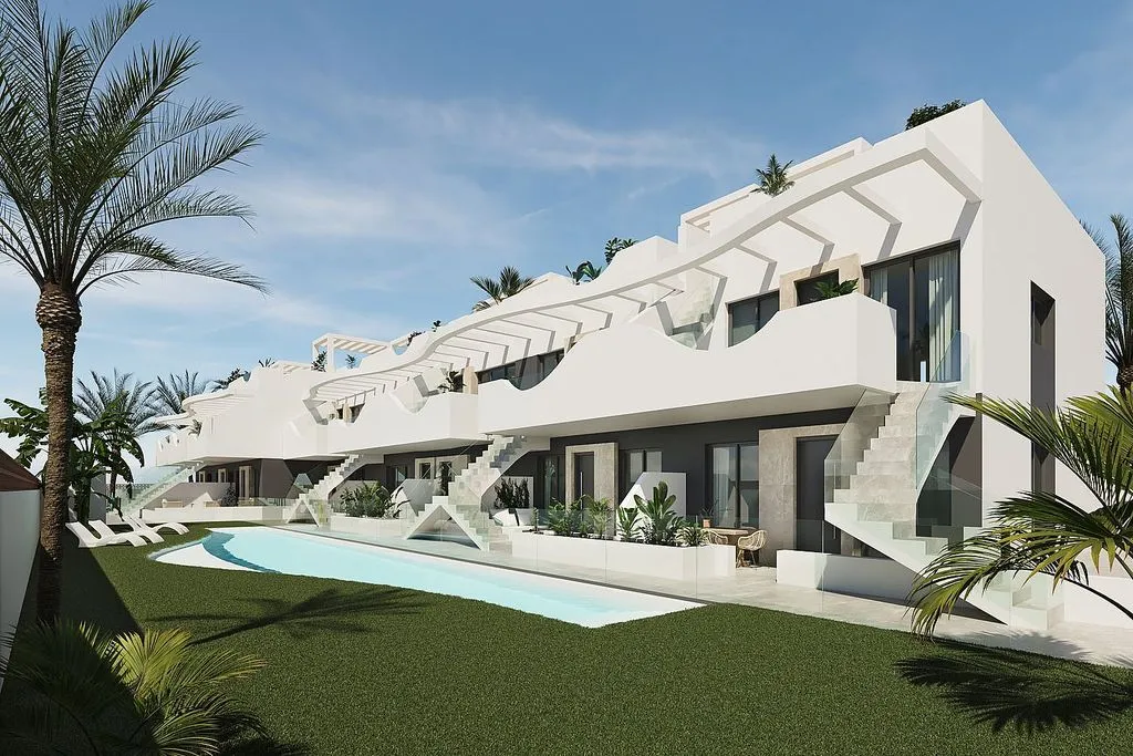 Penthouse with Pool on Avenida de la Ventas