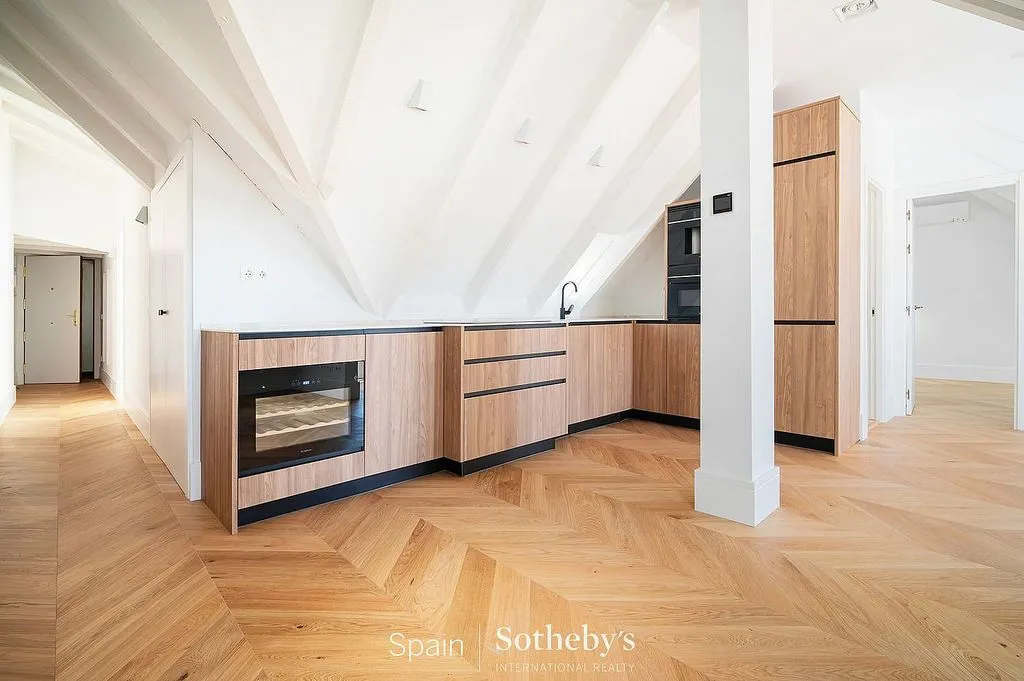 Kitchen - Contemporary Flat with Terrace in Salamanca