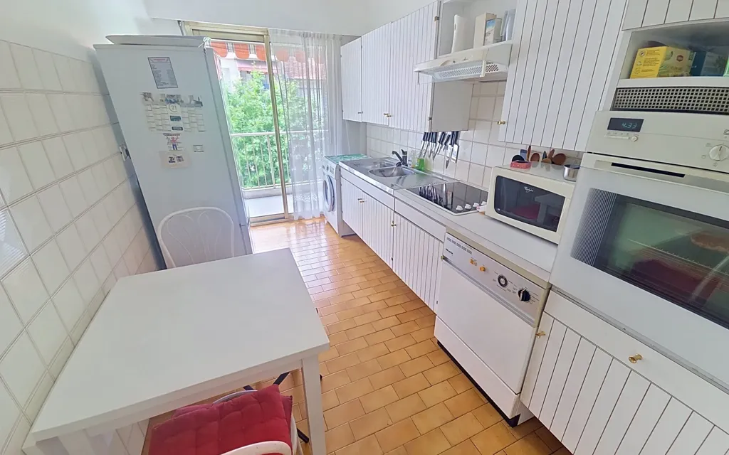 Cuisine - Appartement Traversant avec Terrasse à Nice