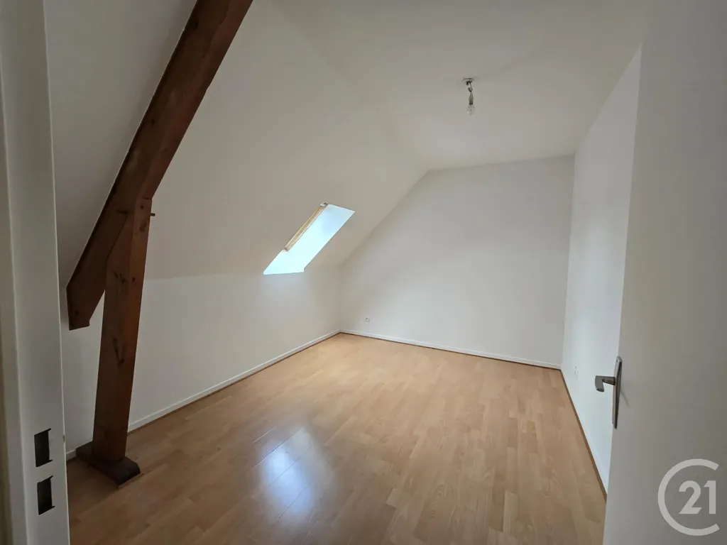 Toad - Duplex Apartment with Parking in Chartres