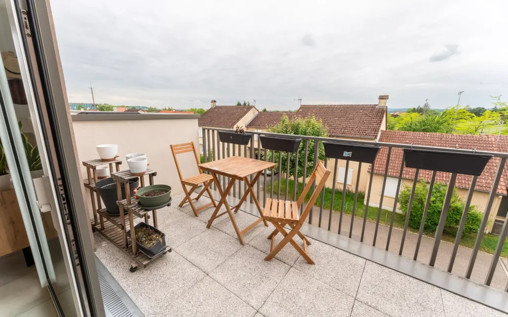 Balcon - Appartement récent avec terrasse à Thionville