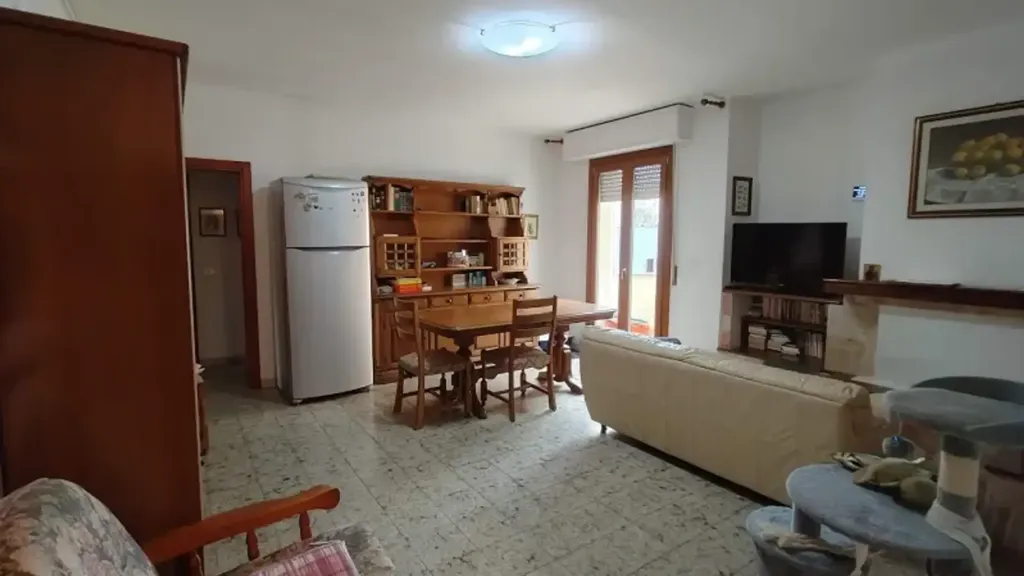 Appartement 7 pièces à IT