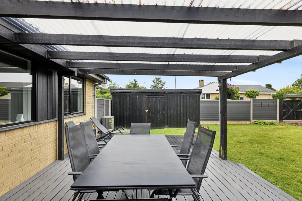 Terrace - Maintained Family Villa in Viborg