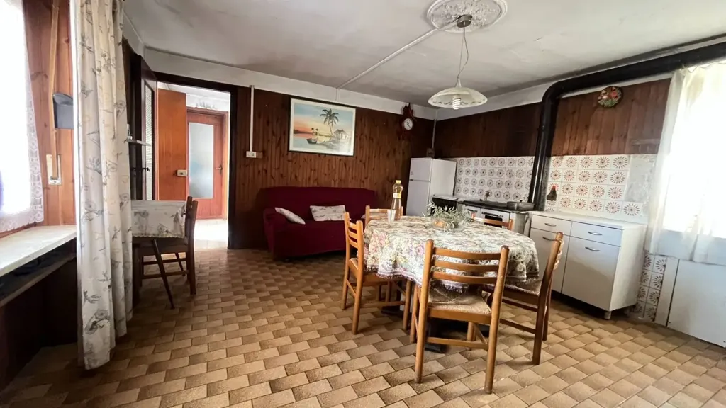 Söögituba - Rustic Farmhouse with Panoramic View in Castagnole delle Lanze