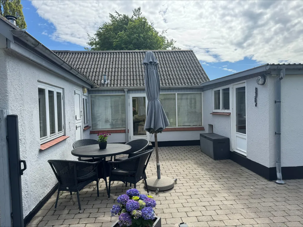 Terrasse - Villa with Workshop near Gudme