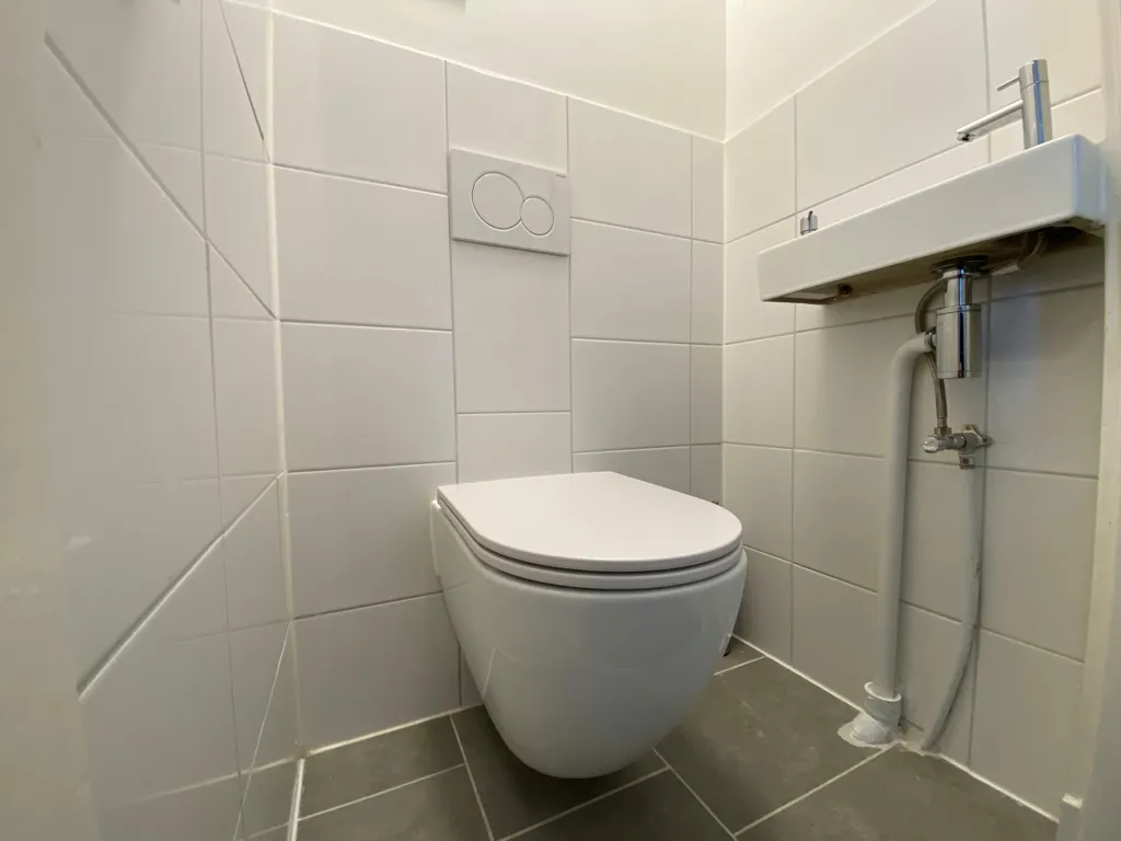Salles de bain - Apartment with Balcony in Zeeheldenbuurt, Groningen