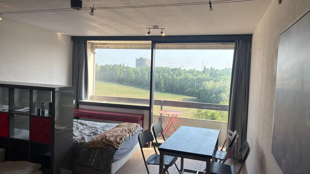 Chambres - Studio Meublé avec Vue Panoramique à Zaventem