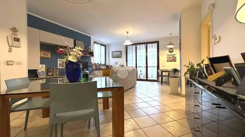 Salle à manger - Attico with Balcony in Crespiatica