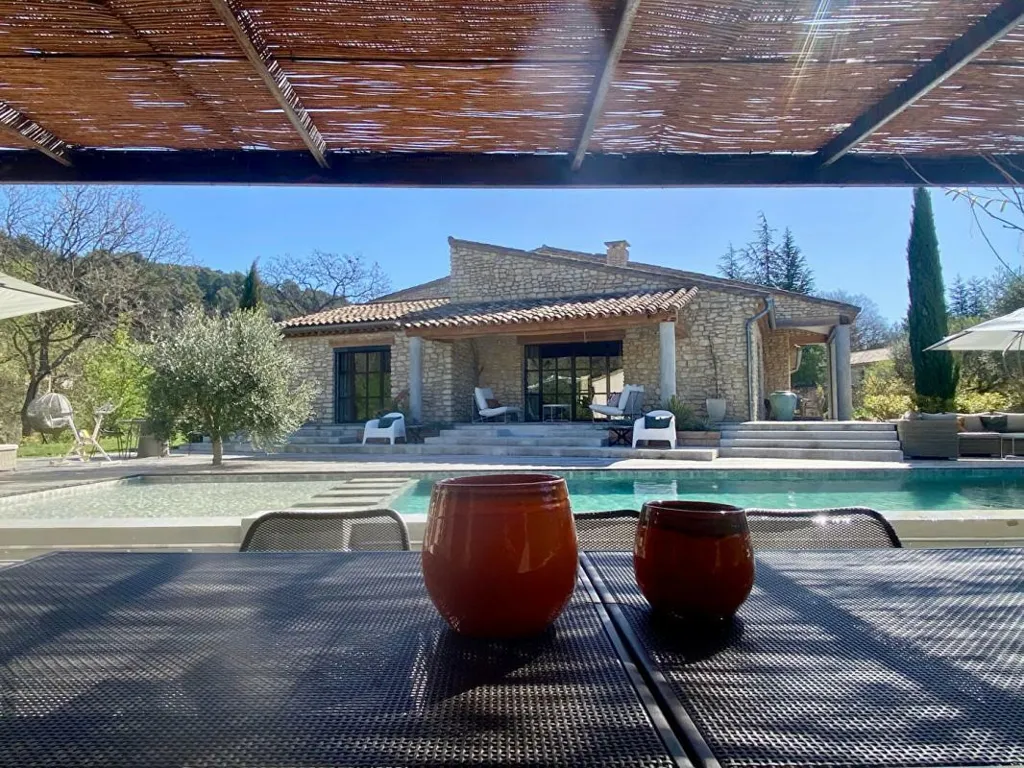 Piscine - Villa Luxueuse avec Piscine à Ménerbes