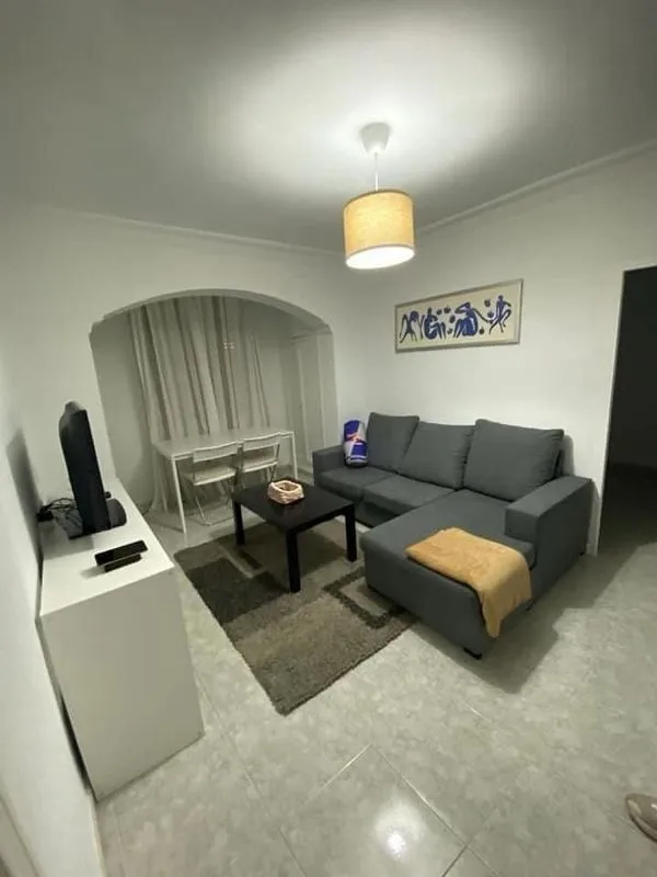Elutuba - 3-Bedroom Flat in Barriada del Rocío