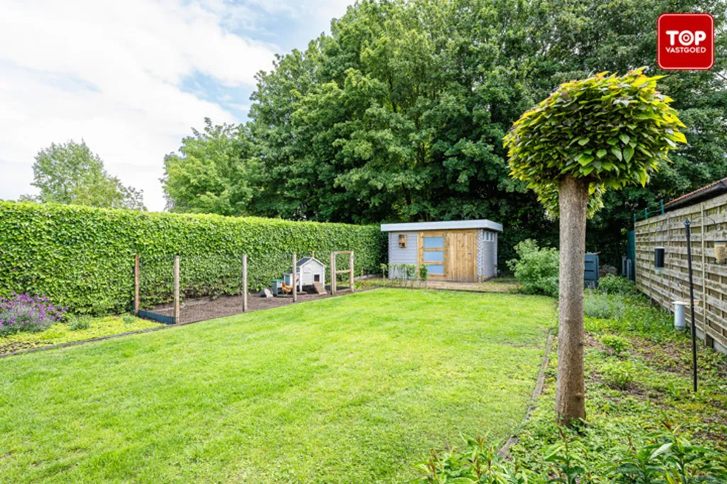 Half-Open House with Garden in Evergem