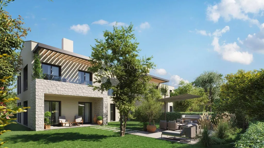 Modern Apartment with Balcony in Poreč