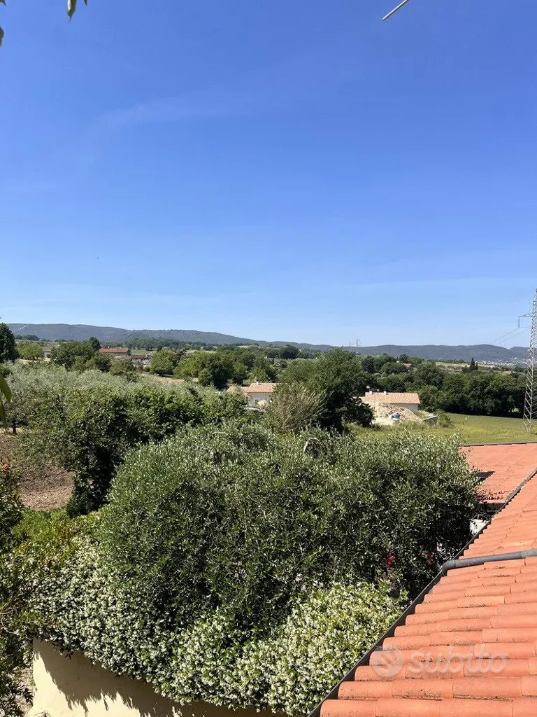 Aed - New-Condition Apartment with Garden in Terni