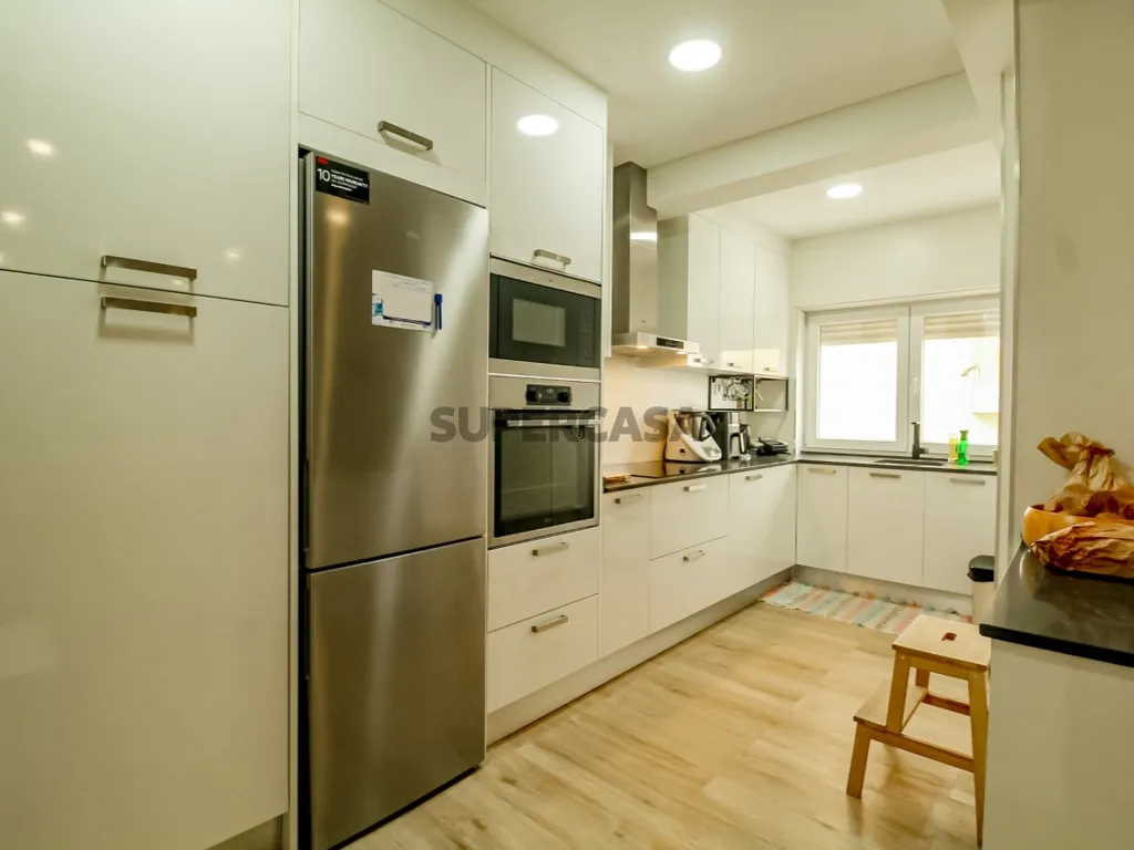 Cuisine - Apartment with Balcony in Cacilhas