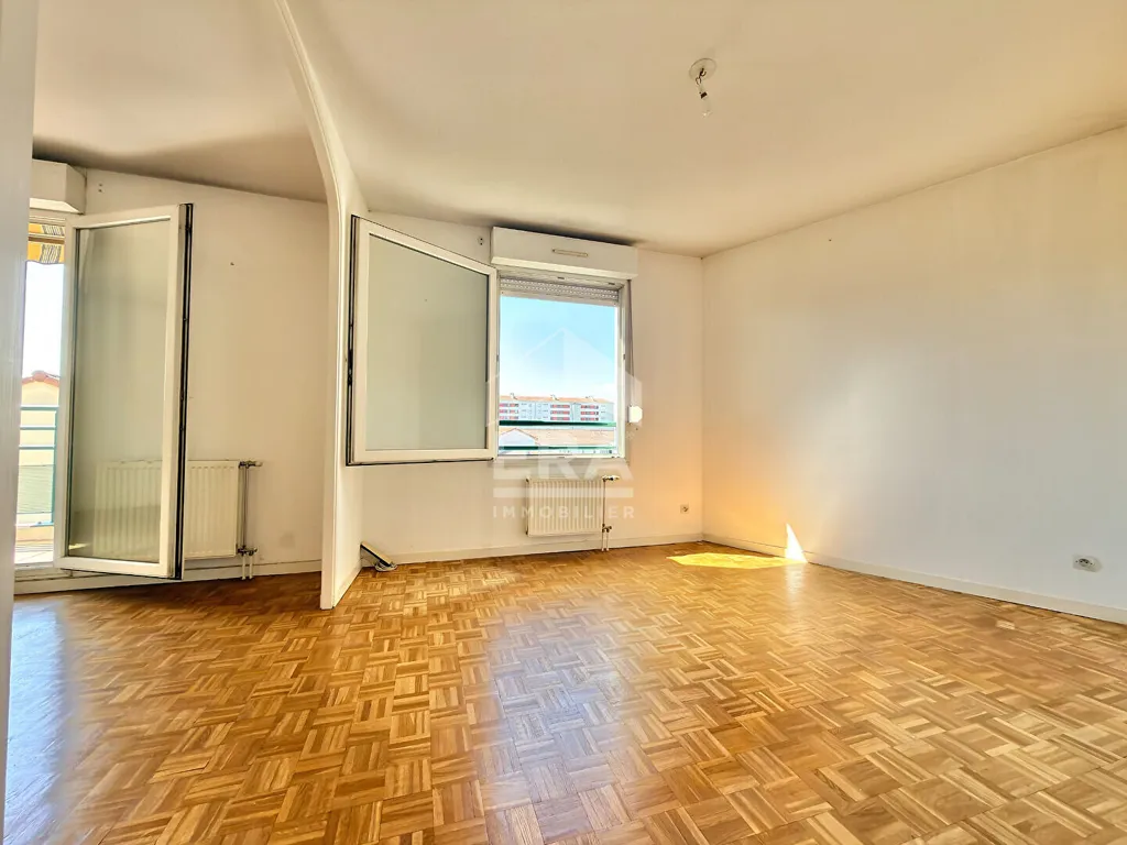 Stanze - Apartment with Balcony in Villeurbanne