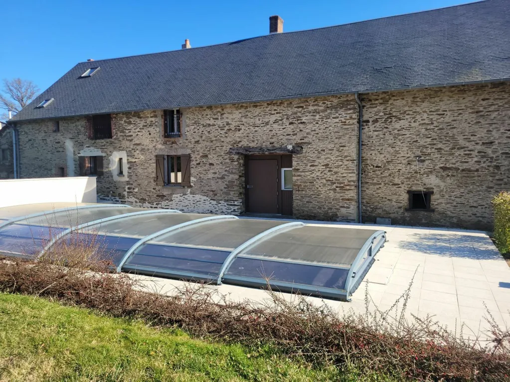 Extérieur - Corps de Ferme avec Piscine à la Campagne
