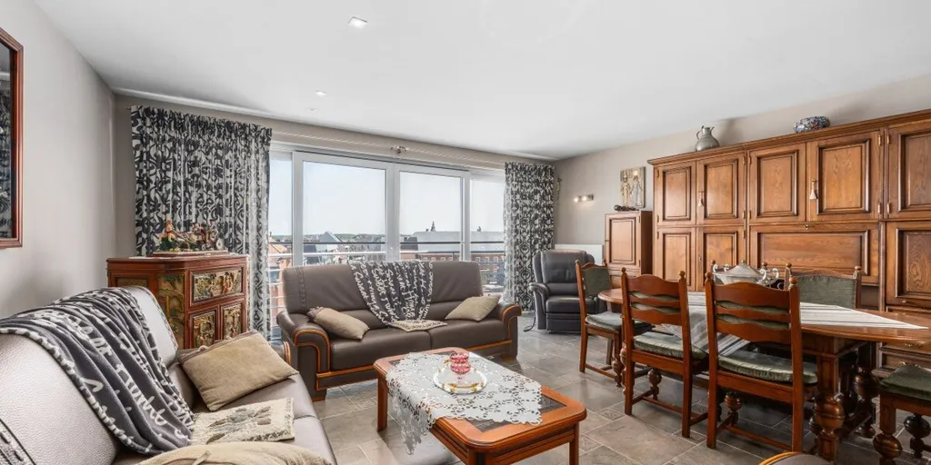 Séjour - Duplex avec Vue sur la Place à Deinze