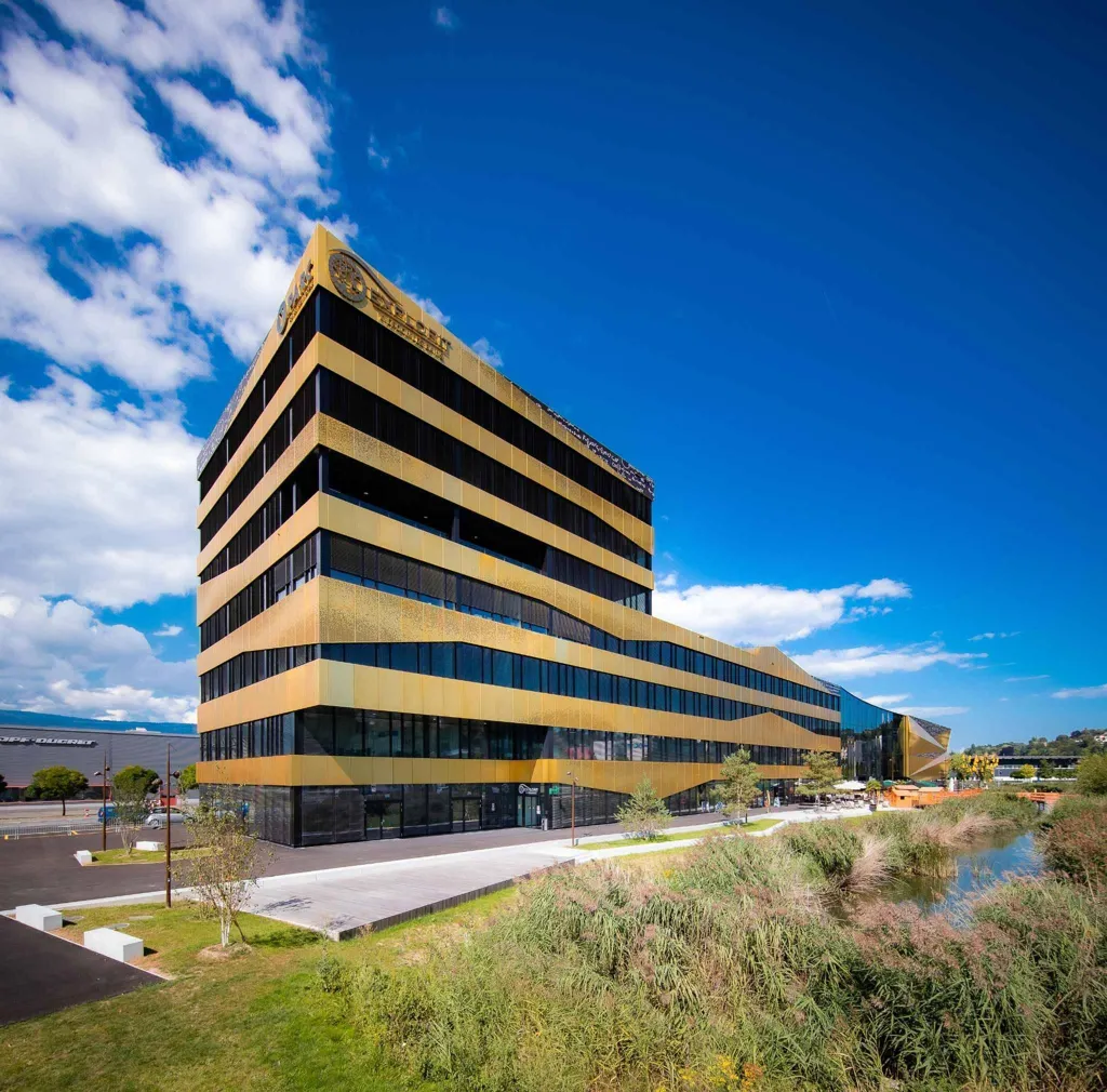 Exterior - Office Space with Amenities in Yverdon