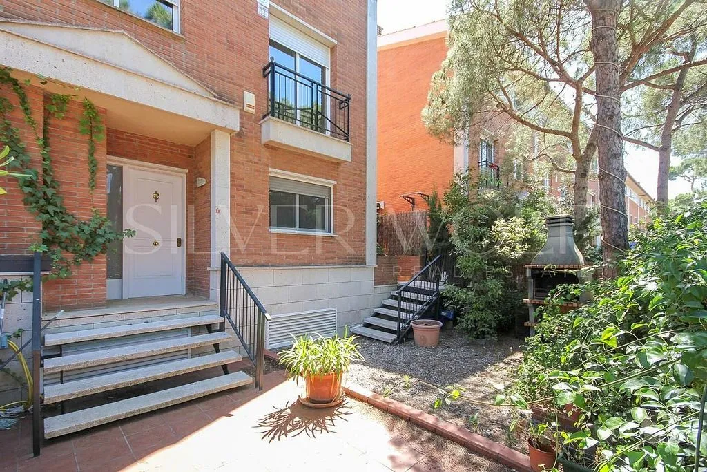 Jardin - Terraced House with Pool in Gavà Mar