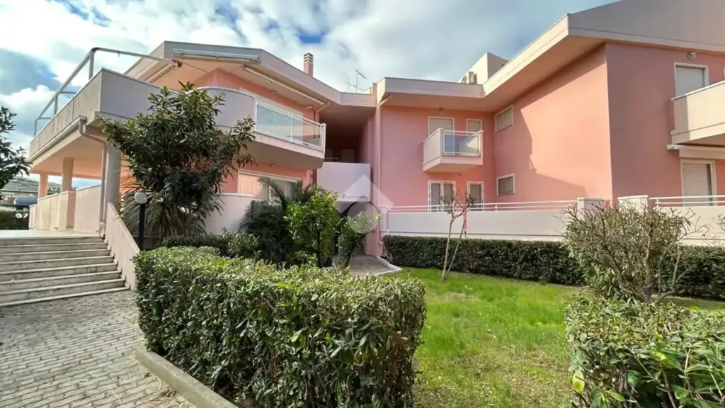 Välivaade - Duplex with Terrace in Vasto Marina