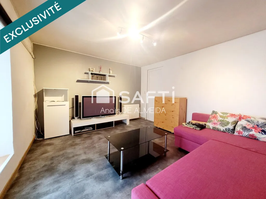 Soggiorno - 7-Piece House with Studio in Trépail