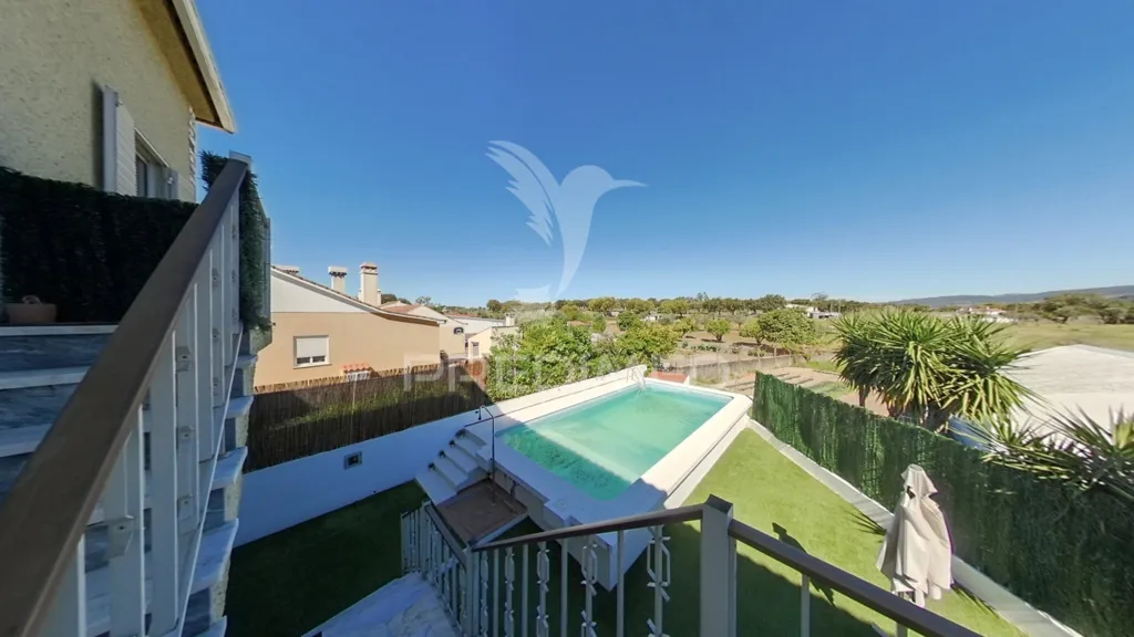 Piscine - Bi-Family House with Pool in Caia