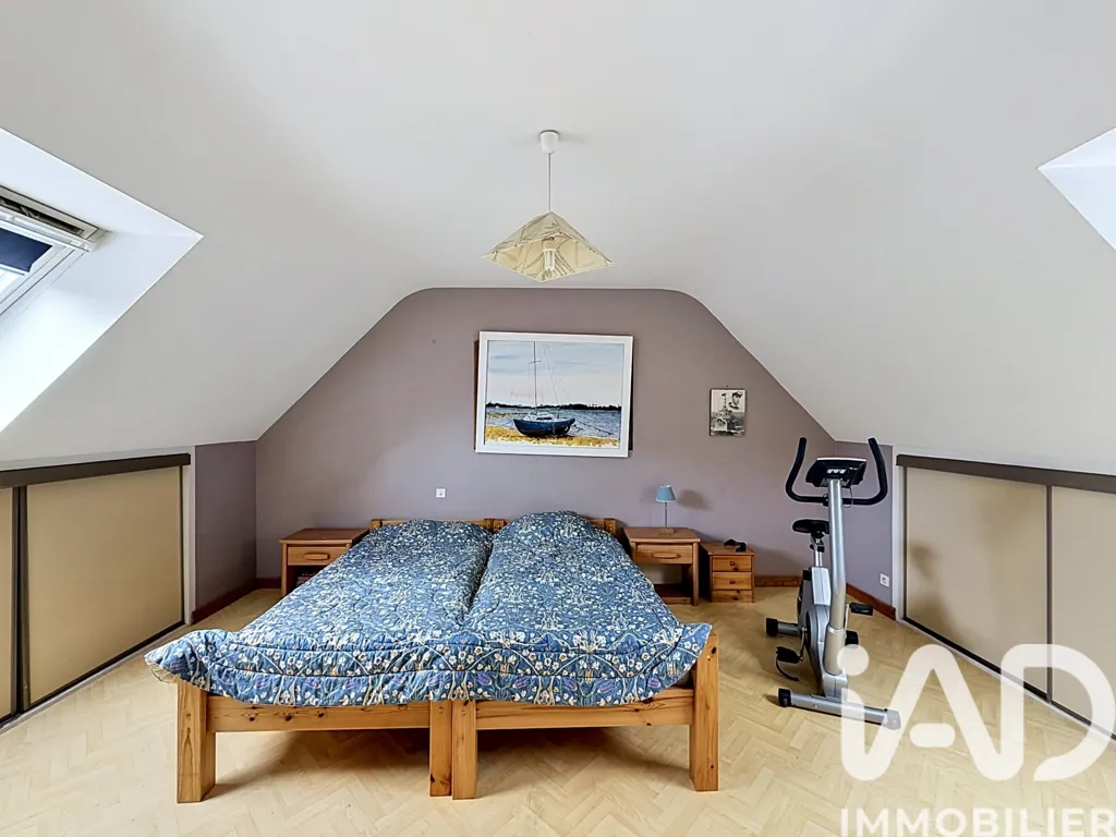 Chambres - Maison Traditionnelle avec Jardin à Plomeur