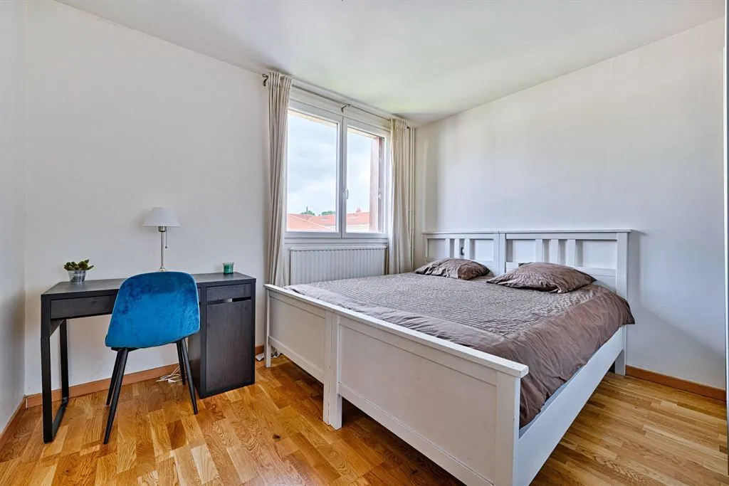 4-toaline korter asukohas Ivry-sur-Seine