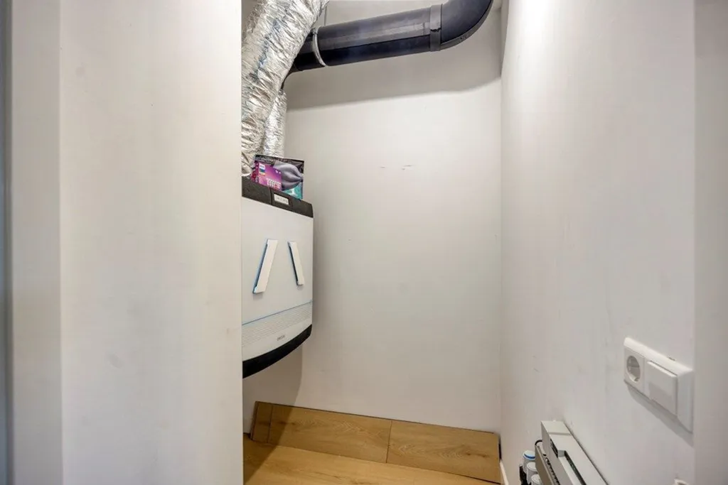 Pesuköök - Unfurnished 2-Bedroom Apartment in Rotterdam