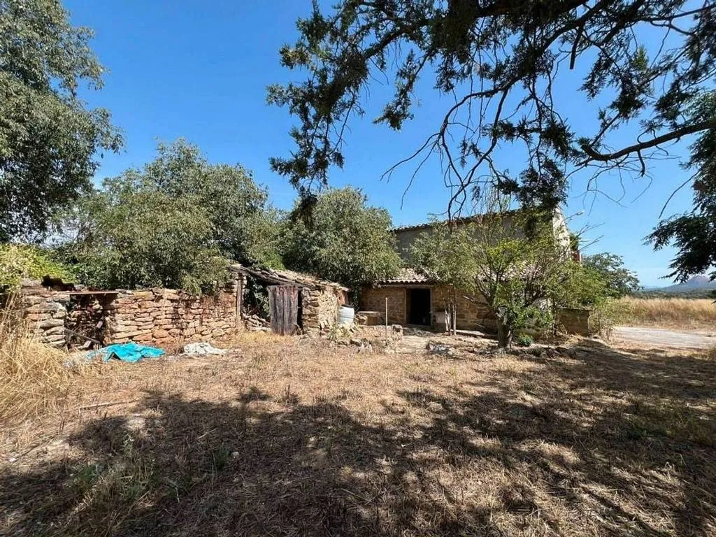 Aed - Rustic Masia with Finca in Vall-llebrerola