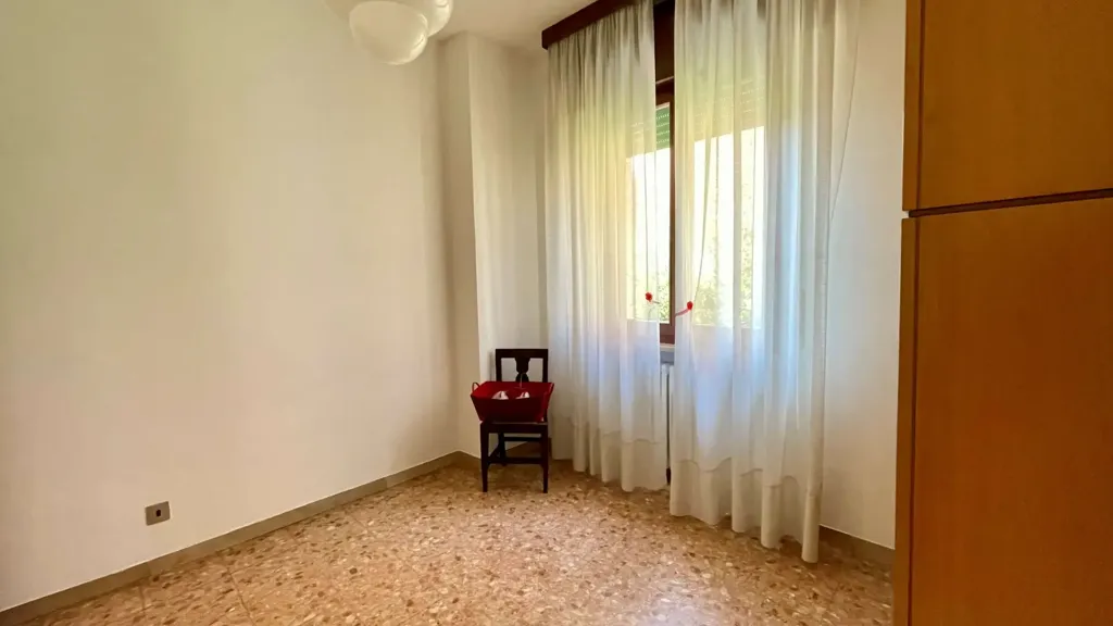 Chambres - Versatile Villa Portion in Borgo Roma, Verona
