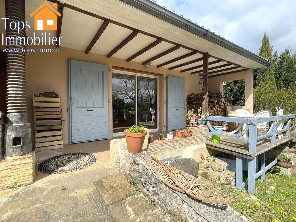 Terrasse - Maison de Campagne avec Terrain à Savignac