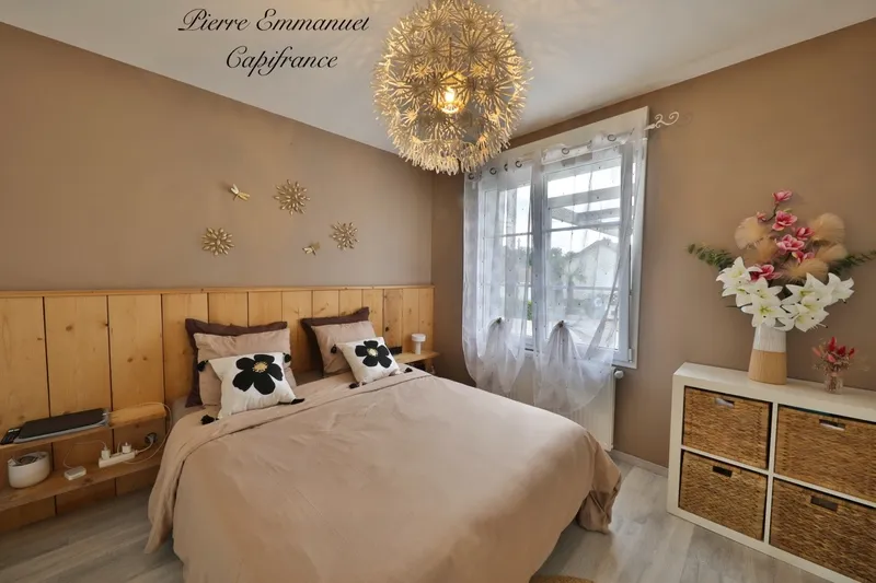 Chambres - Villa Contemporaine avec Piscine à Saint-Ambreuil
