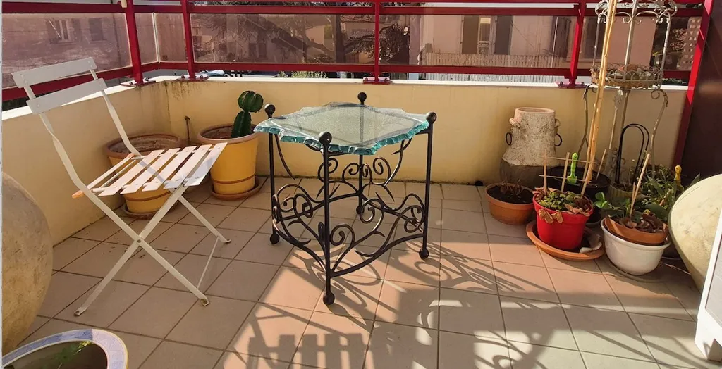Terrass - 5-Piece Apartment with Balconies in Annemasse