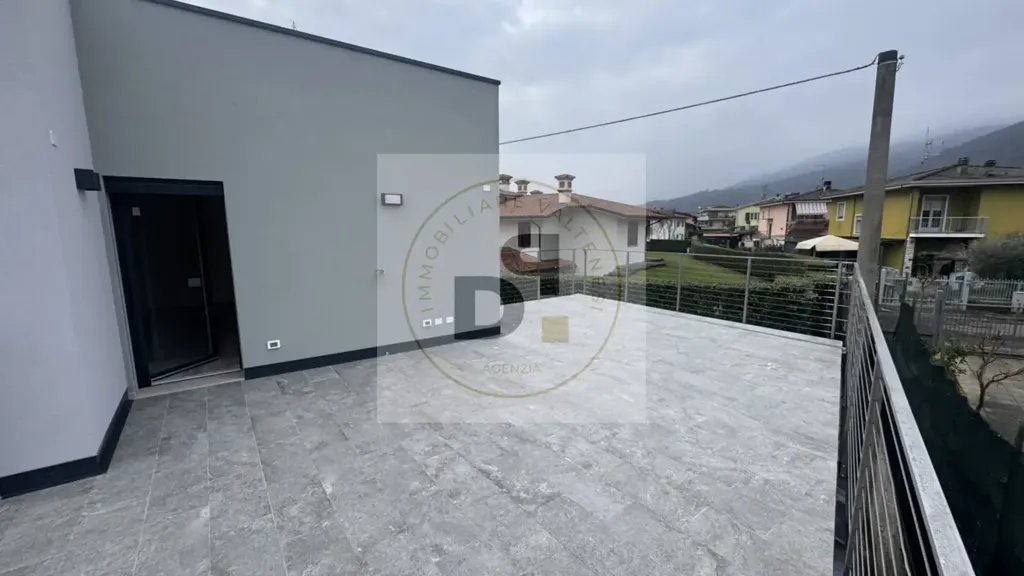 Terrasse - Modern Bilocale with Covered Terrace in Gavardo