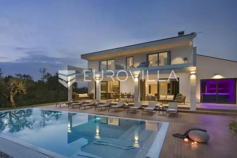 Bassein - Villa with Pool and Sauna in Višnjan