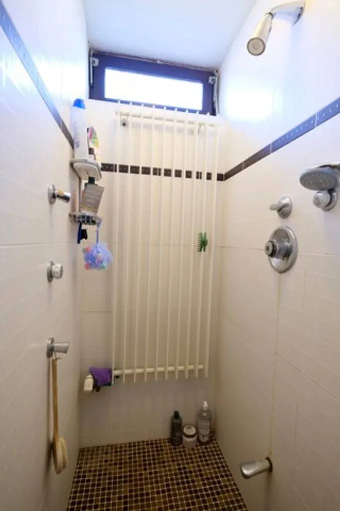 Bagni - Spacious 4-Front Villa in Sint-Pieters-Leeuw